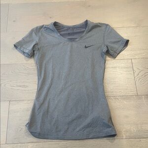 Nike Women's Heather Gray Short Sleeve Tee